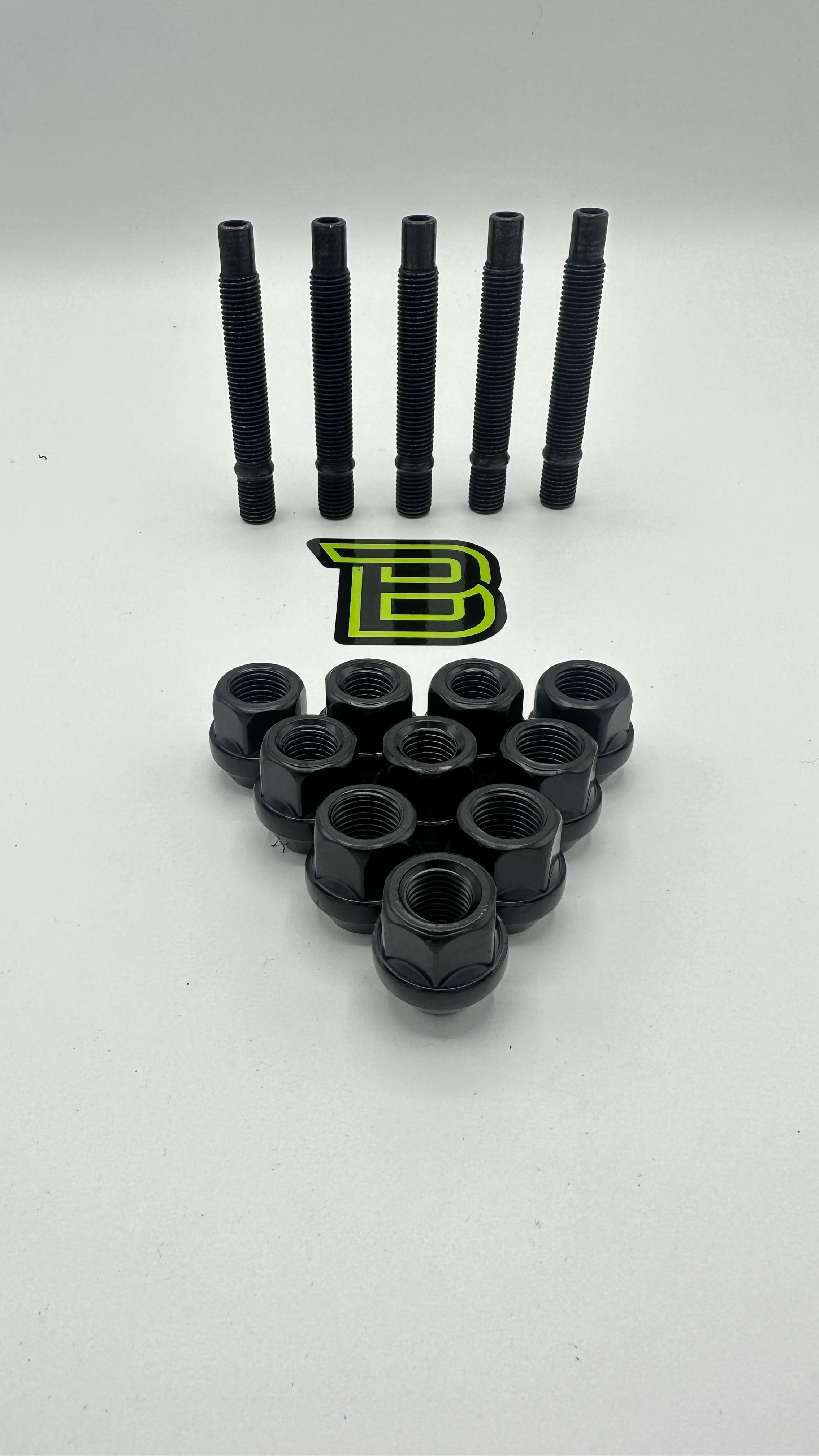 BMW Mini R55  - Stud and nut conversion